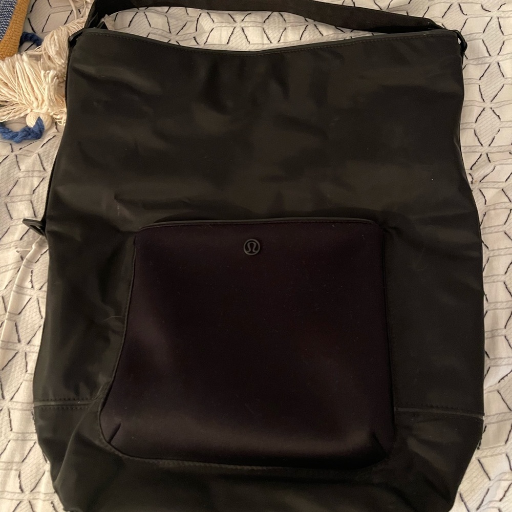Lululemon bag